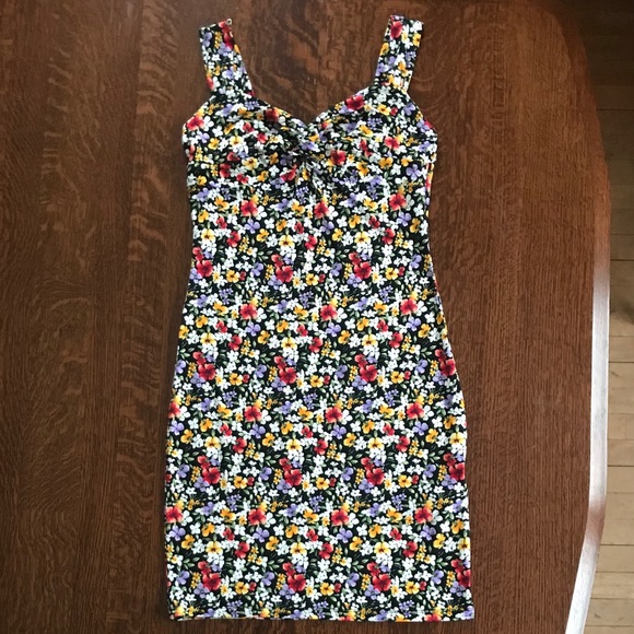 Forever 21 Dresses & Skirts - Forever 21 Floral Bodycon Dress NWT